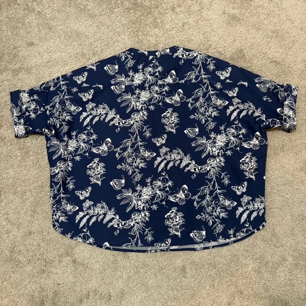 Talbots Navy Blue Floral Butterfly Boxy Short Sleeve Top Size SP Petite